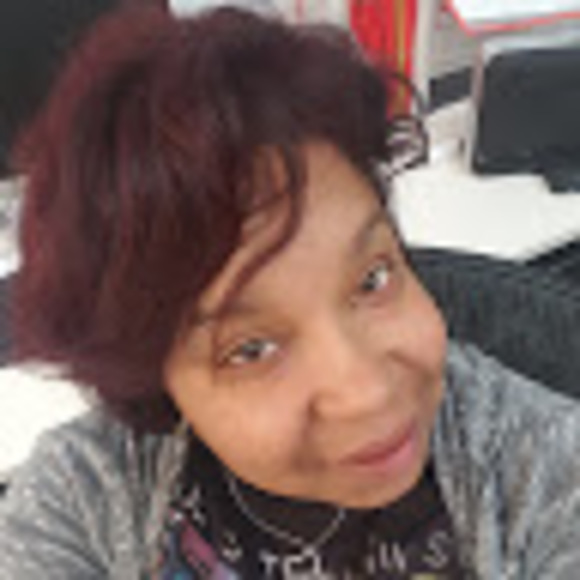 Meet your Posher, Meredyth - Picture 1 of 1